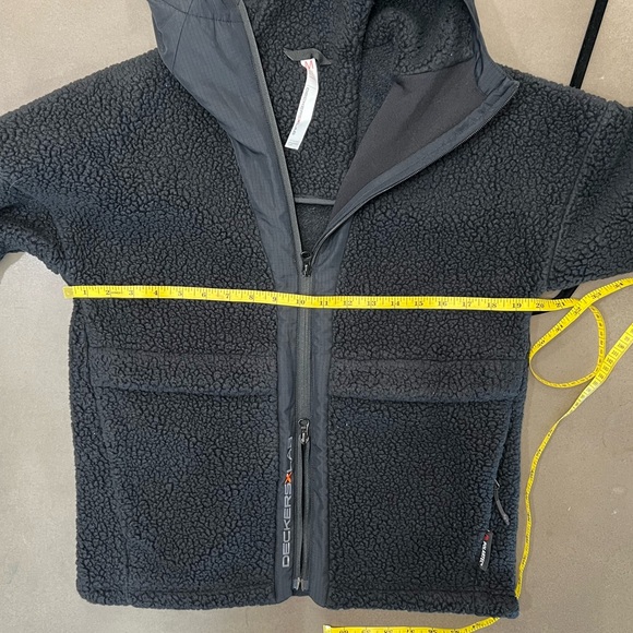 Deckers Lab Black Jacket - Picture 6 of 11